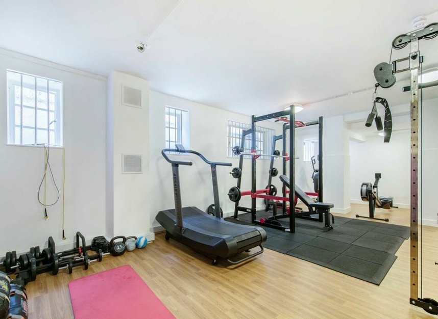 Properties let in Nightingale Lane - SW12 8AH view6