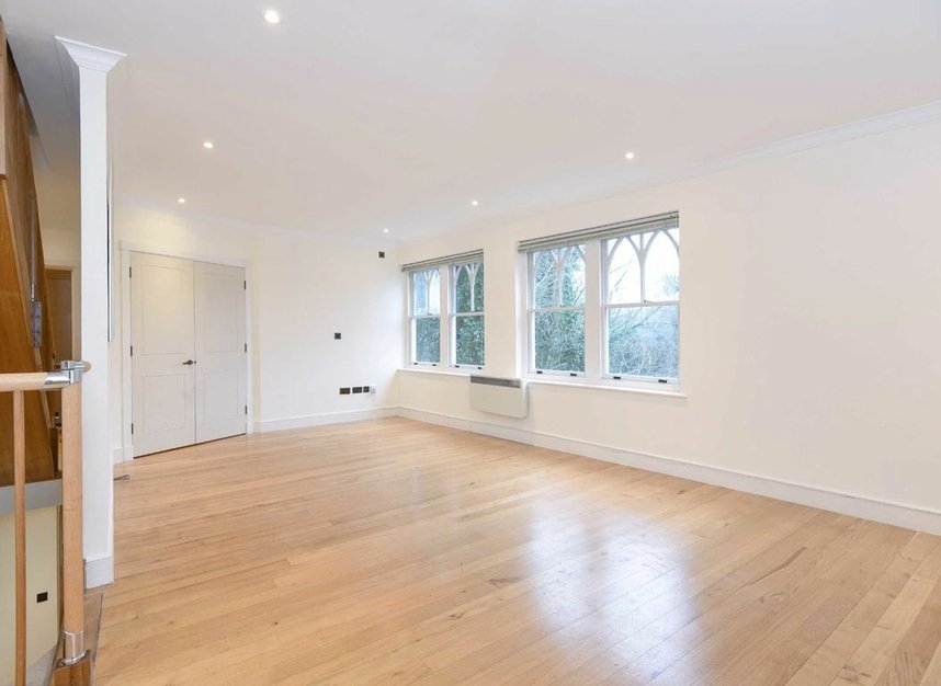 Properties to let in North End Way - NW3 7ES view5