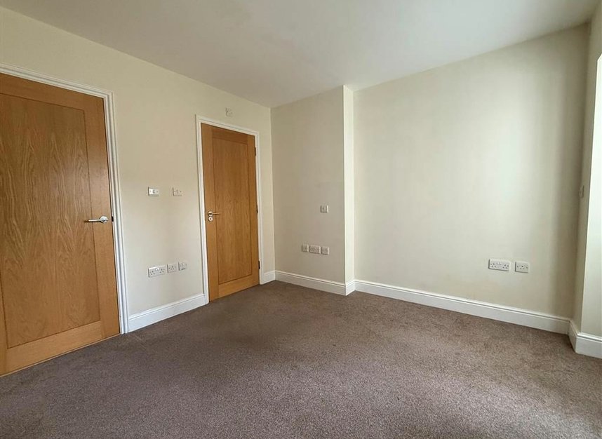 Properties to let in North Road - TW9 4HA view4