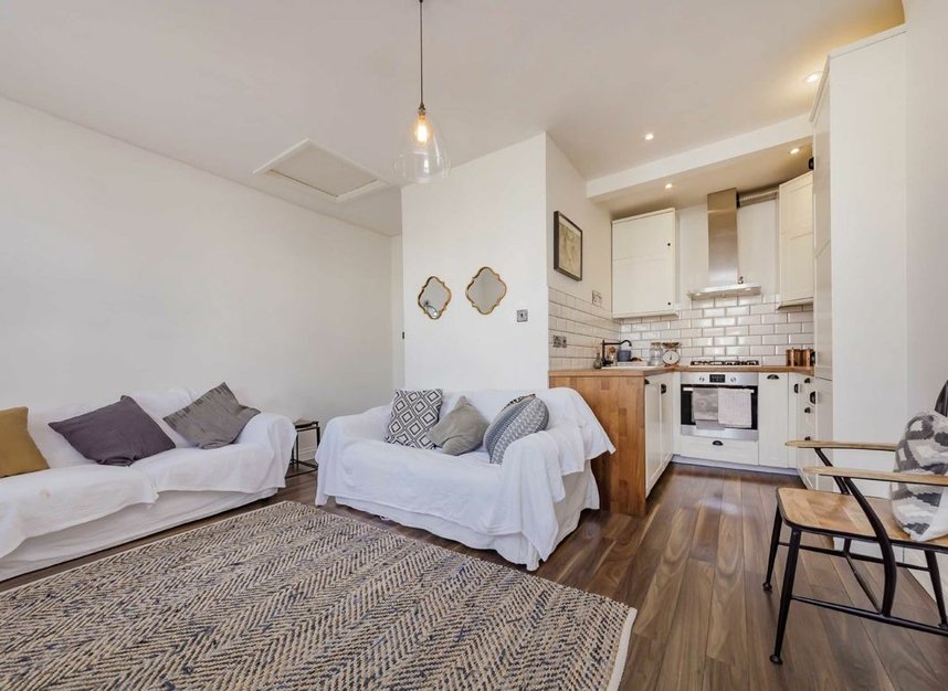 Properties let in Northchurch Road - N1 3NT view1