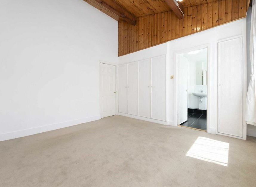 Properties to let in Old Brewery Mews - NW3 1PZ view8