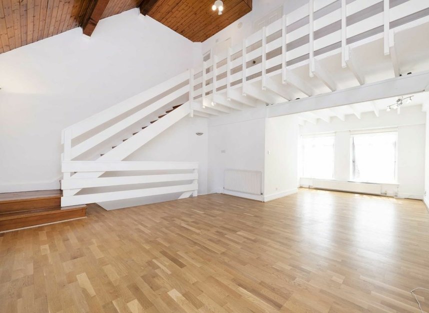 Properties to let in Old Brewery Mews - NW3 1PZ view2