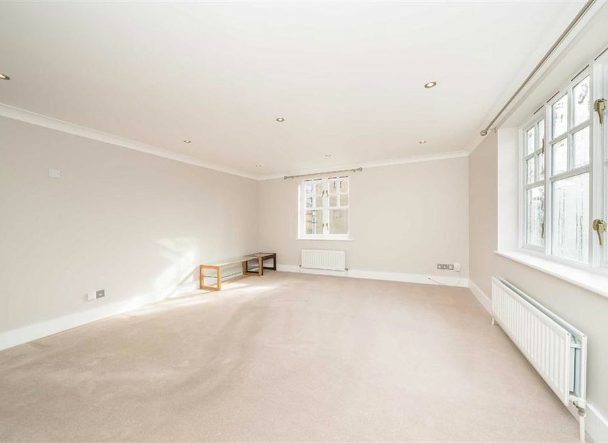 Properties let in Old Bridge Street - KT1 4BJ view2