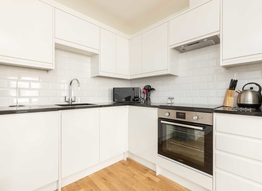 Flat to rent in Old Street, London, EC1V (Ref 150343) Dexters
