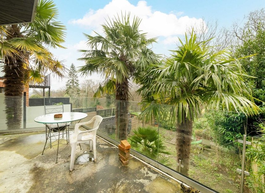 Properties to let in Onslow Gardens - N10 3JT view12