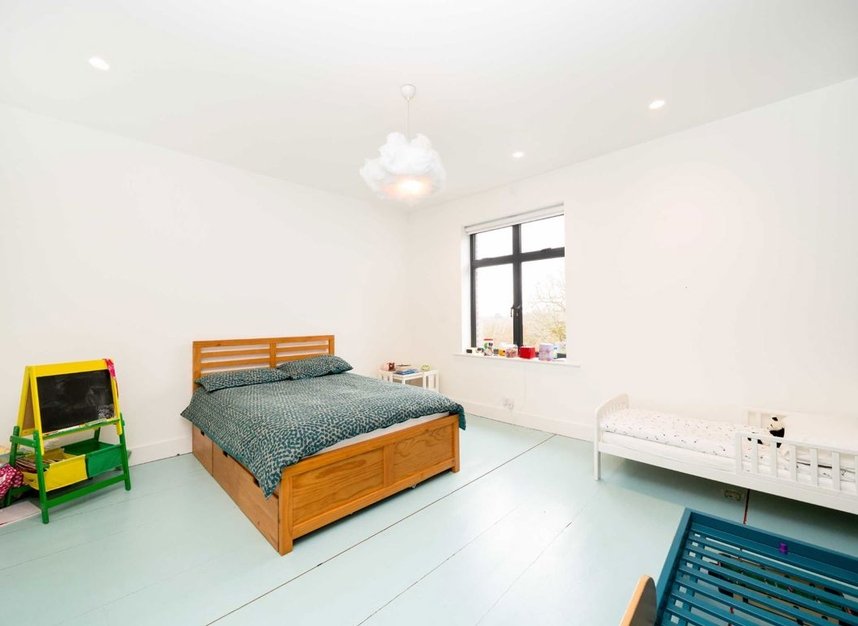 Properties to let in Onslow Gardens - N10 3JT view11