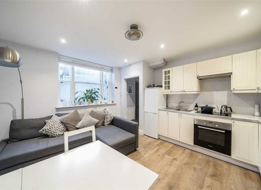 Flat to rent in Orsett Terrace, London, W2 (Ref 216281) | Dexters