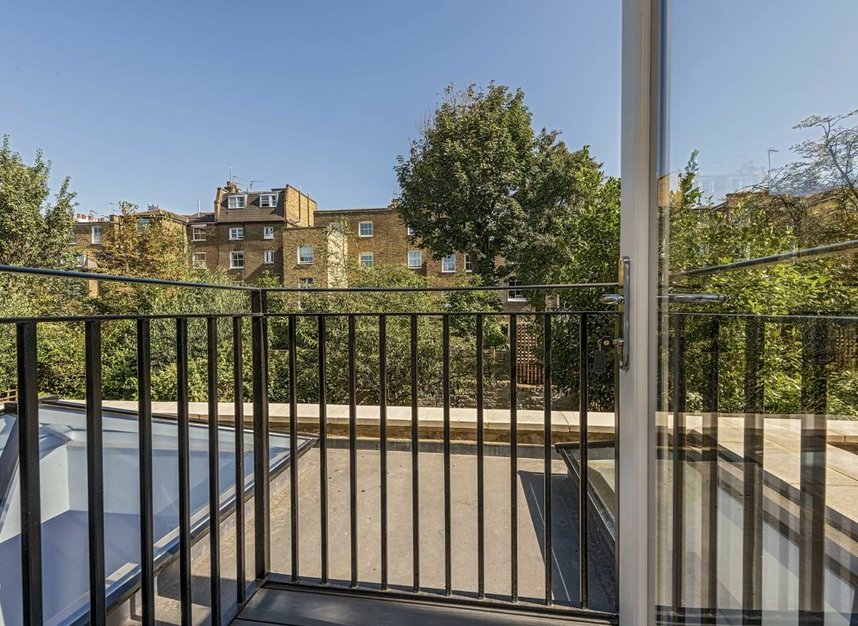 Properties let in Overstone Road - W6 0AB view12