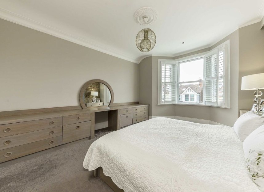 Properties let in Oxford Road South - W4 3DH view5