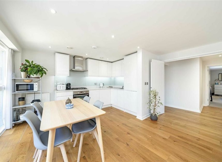 Properties let in Palfrey Place - SW8 1AR view3