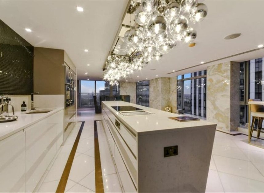 Properties to let in Pan Peninsula Square - E14 9HL view2