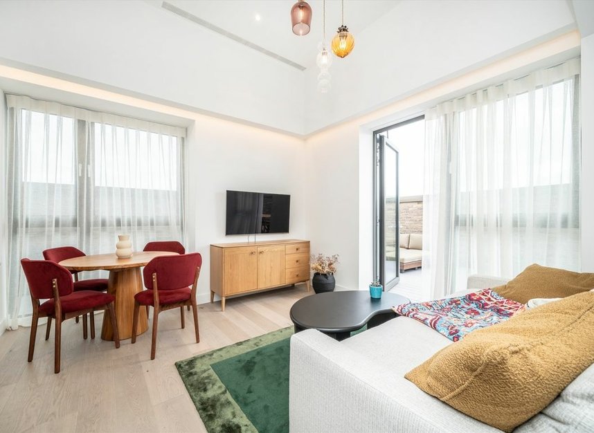 Properties let in Paragon Square - WC1X 0BY view2