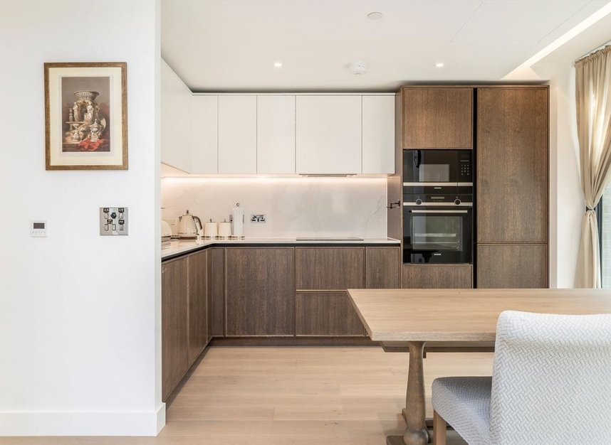Properties let in Paragon Square - WC1X 0BY view3