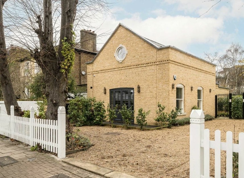 Properties to let in Park Hill - SW4 9NX view1