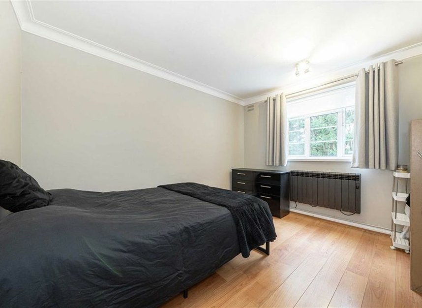 Properties let in Park Road - KT1 4AX view4