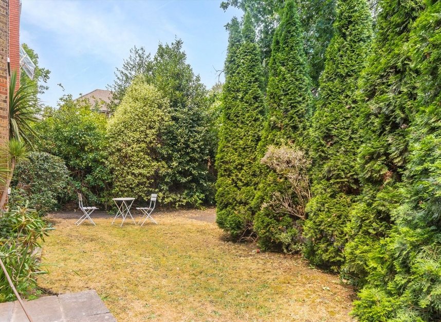 Properties to let in Parklands - KT5 8EA view6