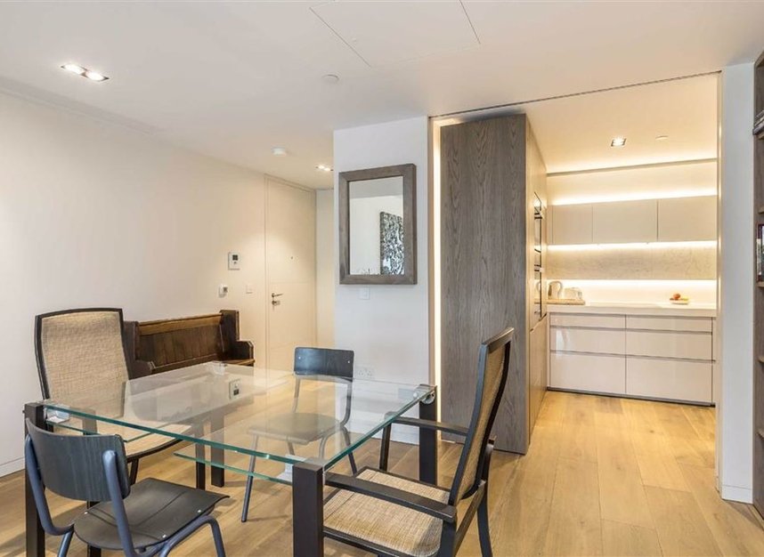 Properties let in Pearson Square - W1T 3BP view8