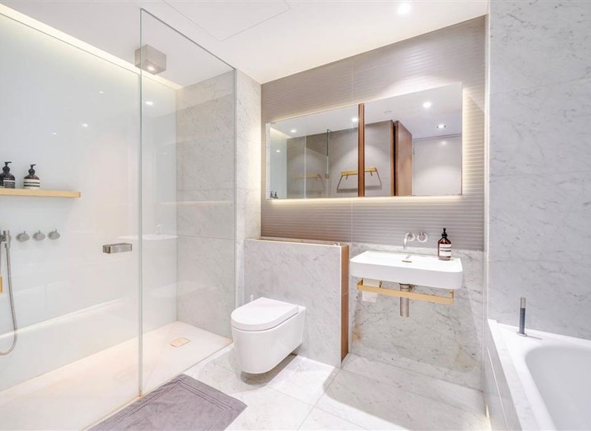 Properties to let in Pearson Square - W1T 3BQ view6