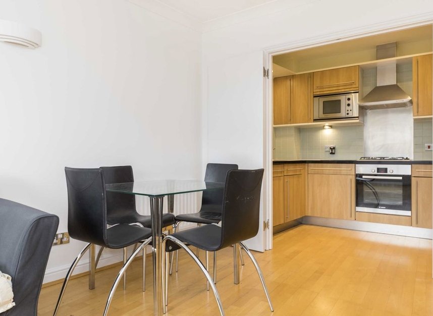 Properties let in Percy Circus - WC1X 9EE view5