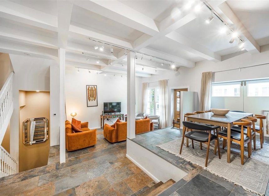 Properties to let in Petersham Place - SW7 5PX view2