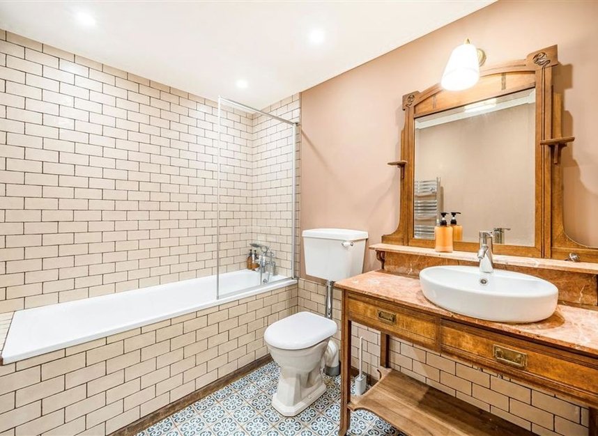Properties to let in Petersham Place - SW7 5PX view5