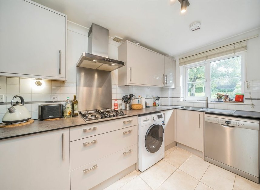 Properties let in Platts Lane - NW3 7NR view4