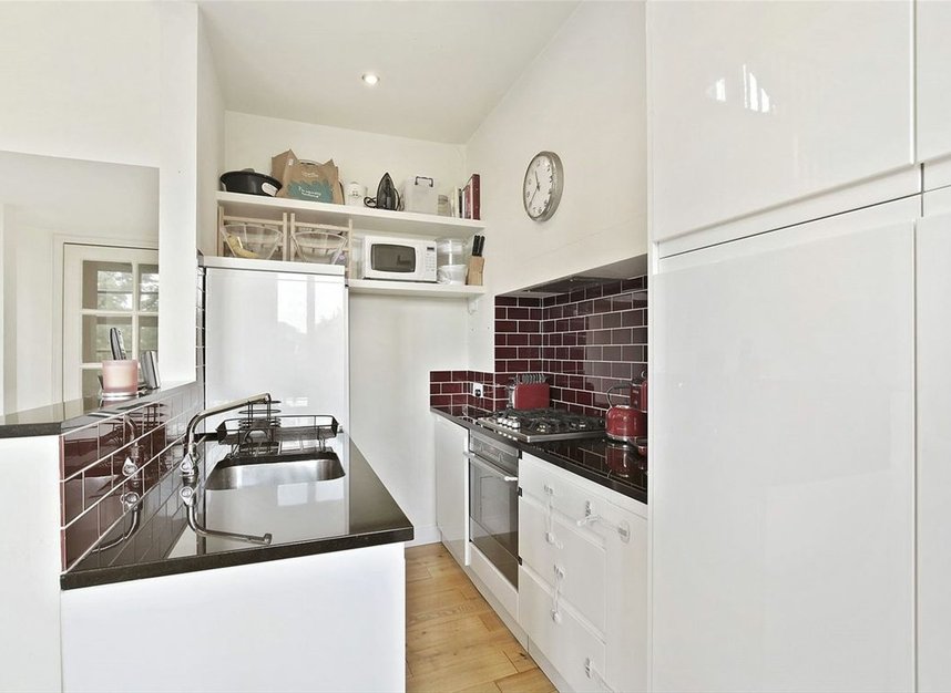 Properties let in Pleshey Road - N7 0RA view3