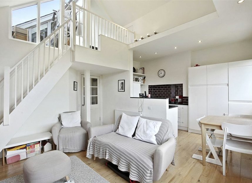 Properties let in Pleshey Road - N7 0RA view10