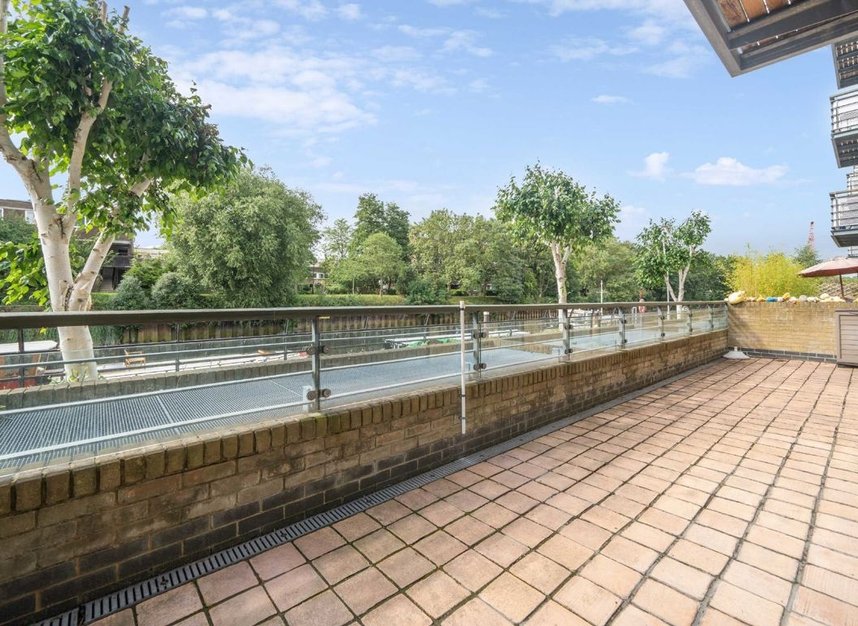 Properties let in Point Wharf Lane - TW8 0EA view5
