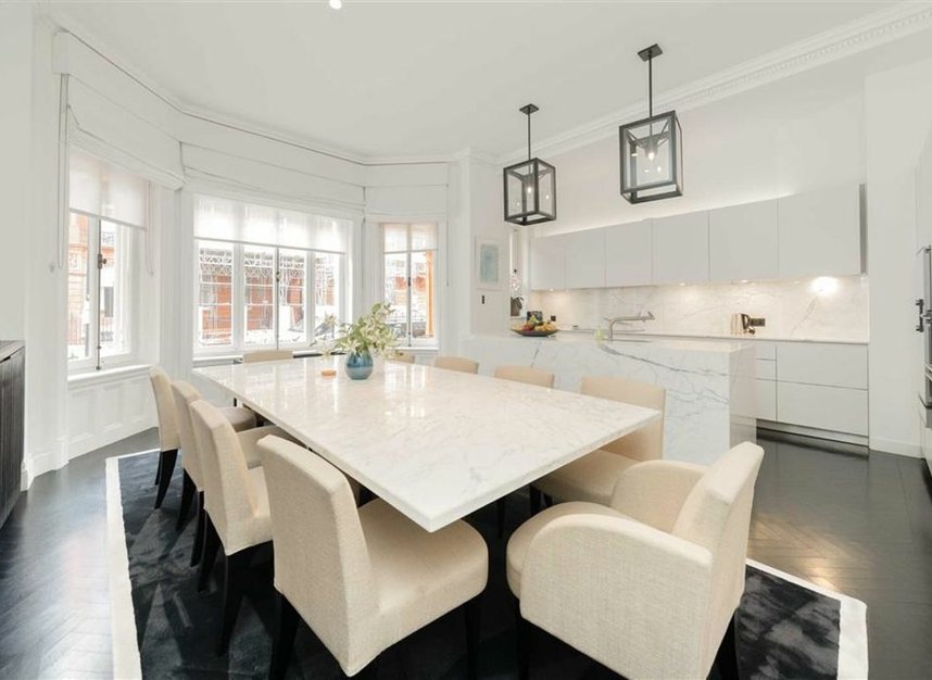 Properties to let in Pont Street - SW1X 0AB view1