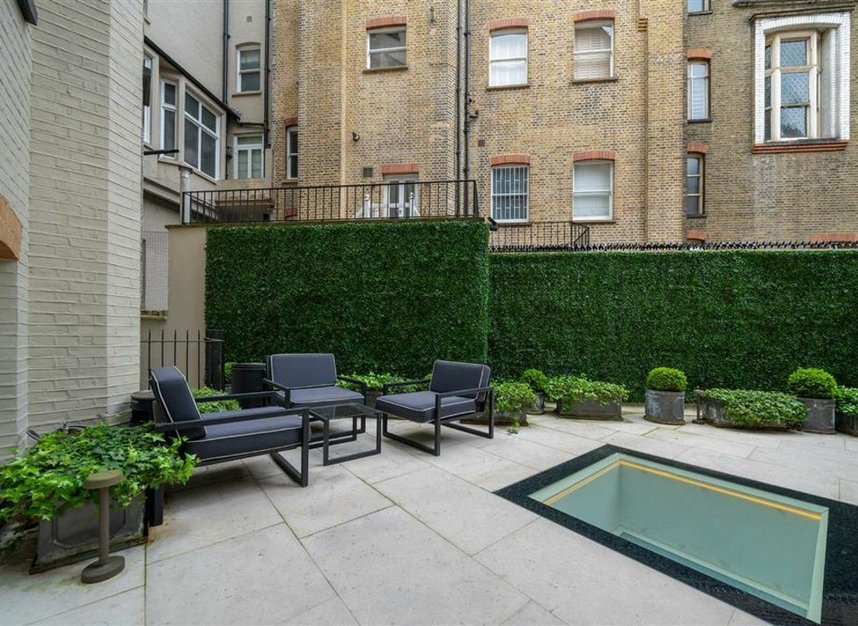 Properties to let in Pont Street - SW1X 0AB view3