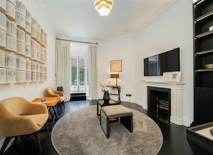 Properties to let in Pont Street - SW1X 0AB view5