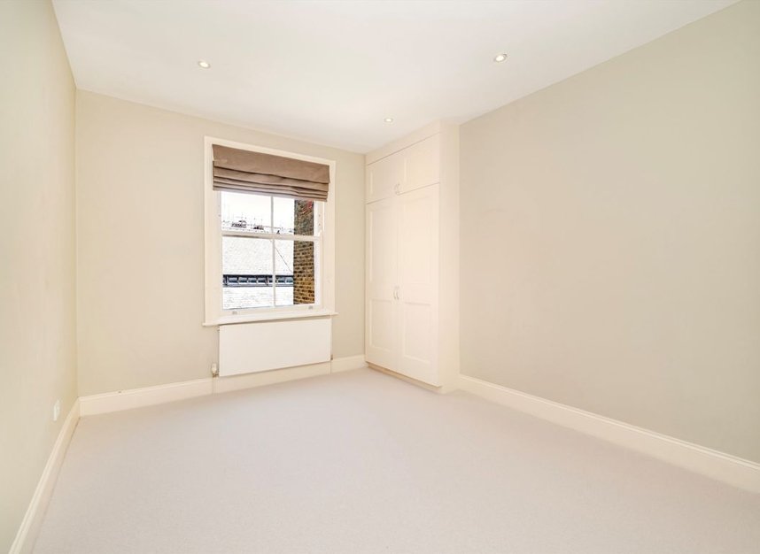 Properties to let in Powis Gardens - W11 1JG view6
