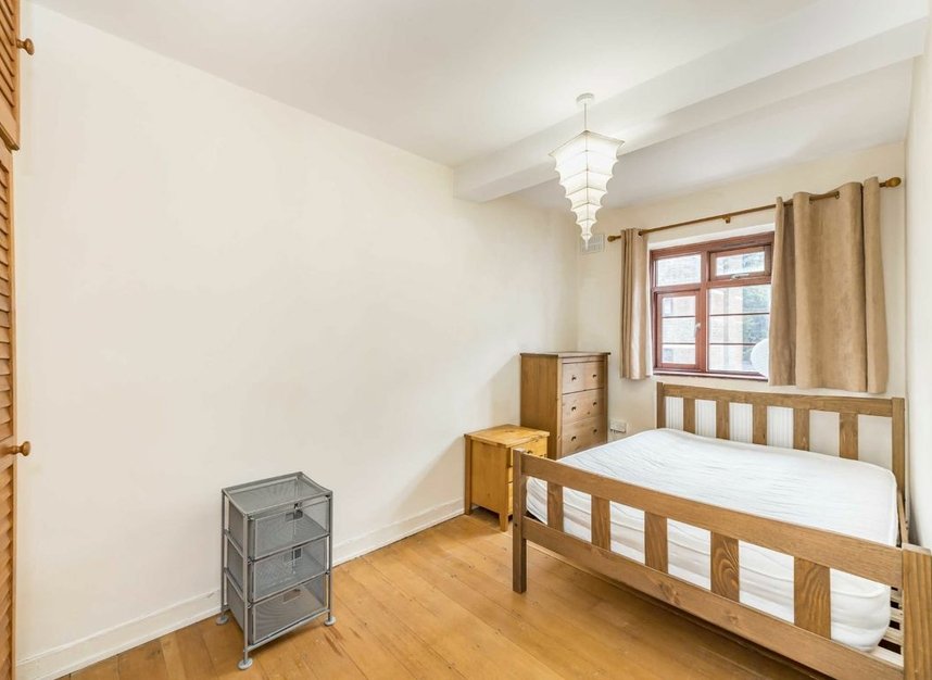 Properties let in Poynders Gardens - SW4 8PQ view6