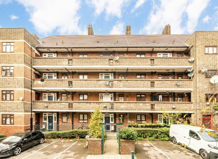 Properties let in Poynders Gardens - SW4 8PQ view1