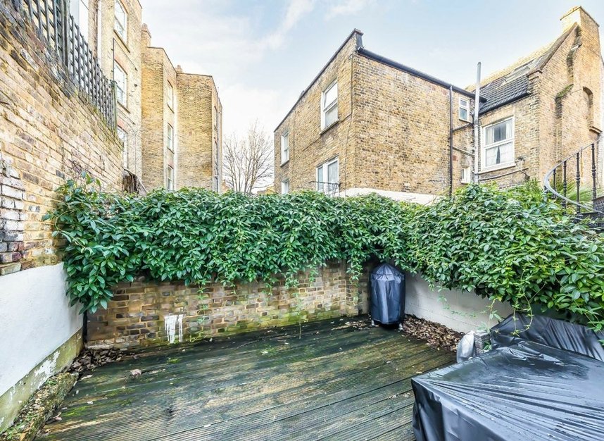 Properties let in Prideaux Road - SW9 9LH view5
