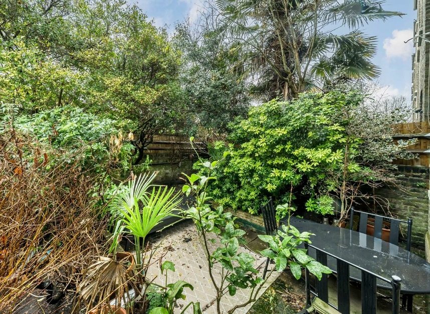 Properties let in Prince Of Wales Drive - SW11 4SB view6