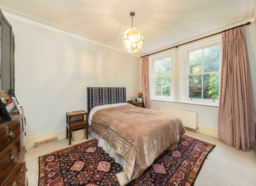 Properties let in Prince Of Wales Drive - SW11 4SB view5