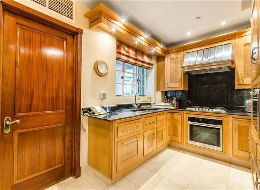 Properties to let in Princes Gate - SW7 1QL view3
