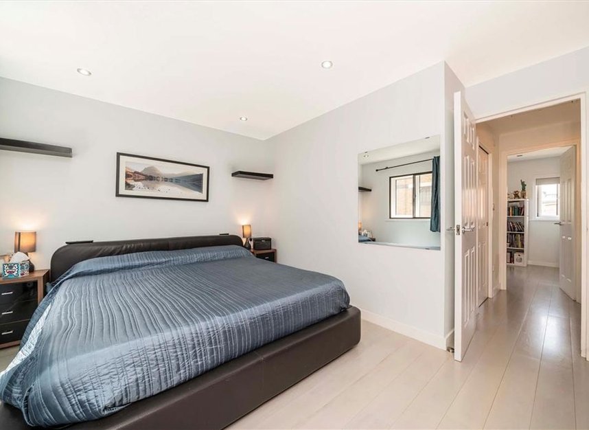 Properties to let in Prospect Place - E1W 3TJ view3