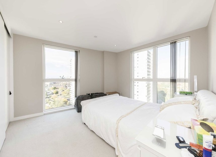 Properties to let in Pump House Crescent - TW8 0FZ view4