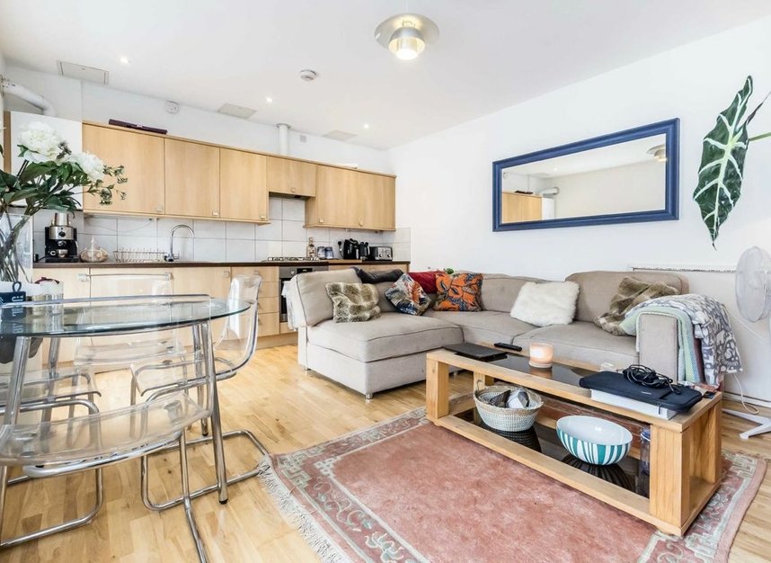 Properties let in Putney High Street - SW15 1RG view2