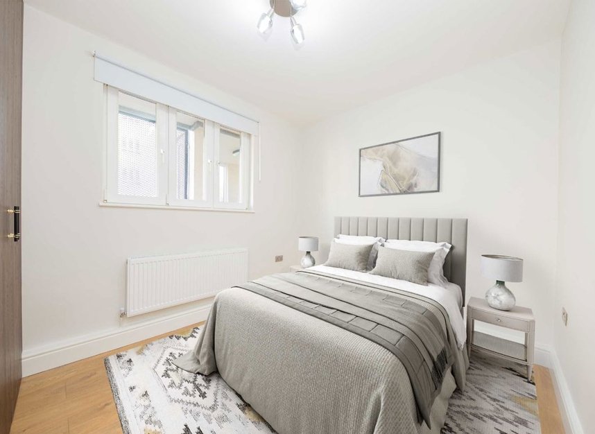 Properties to let in Queen Caroline Street - W6 9RD view5