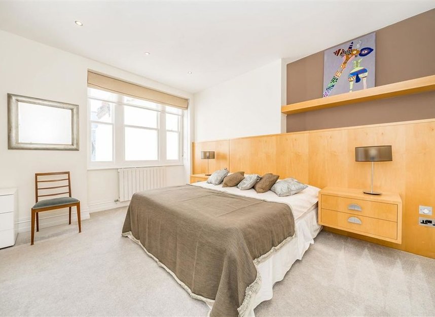 Properties to let in Queen's Gate - SW7 5HE view7
