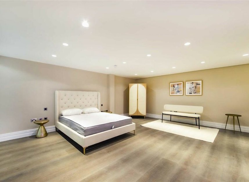 Properties to let in Queen's Gate Mews - SW7 5QJ view7