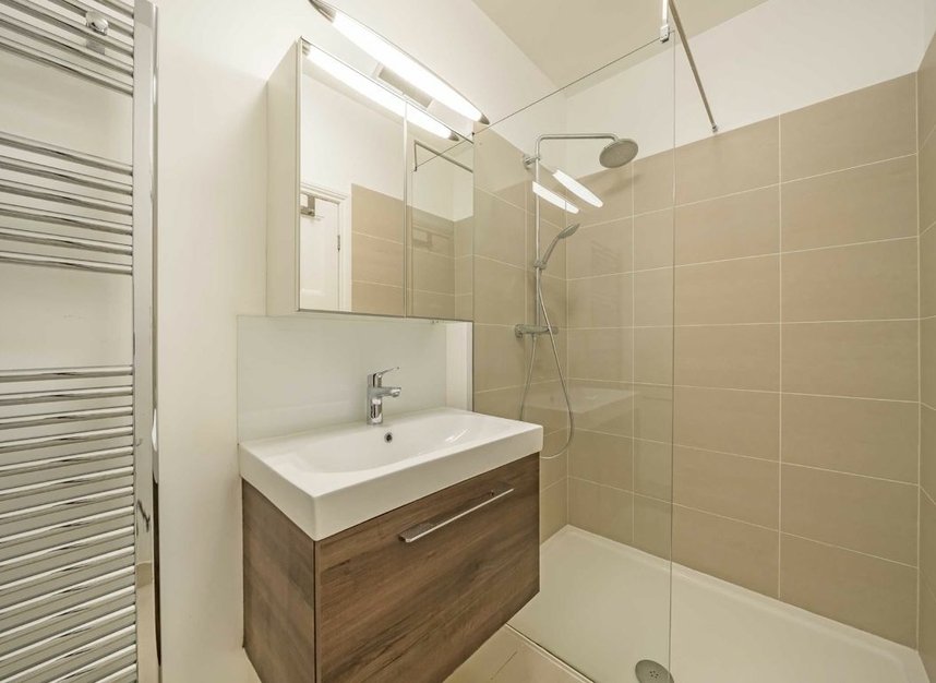 Properties let in Queens Avenue - N3 2NN view6