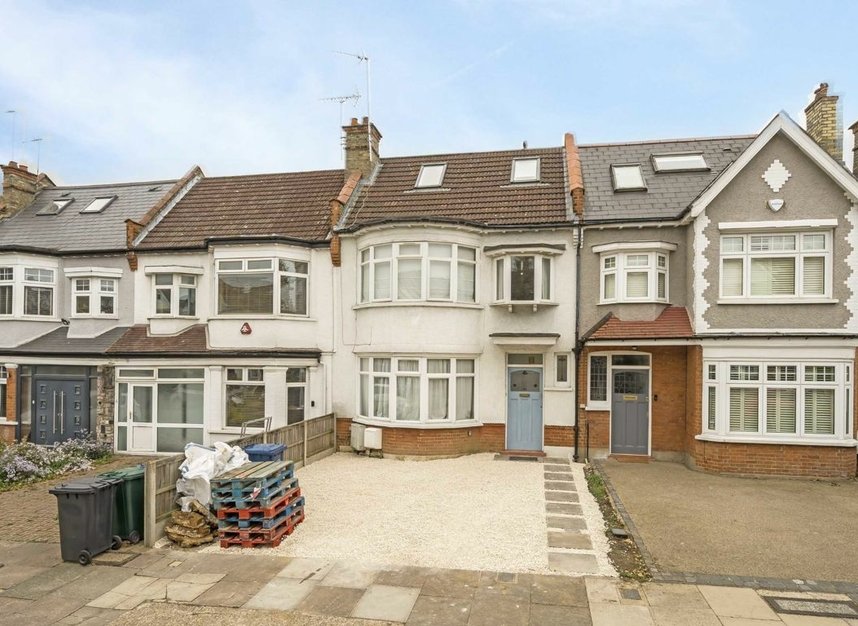 Properties let in Queens Avenue - N3 2NN view7