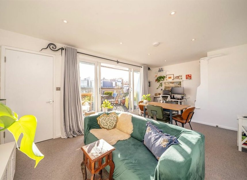 Properties let in Queens Gardens - W2 3AA view2