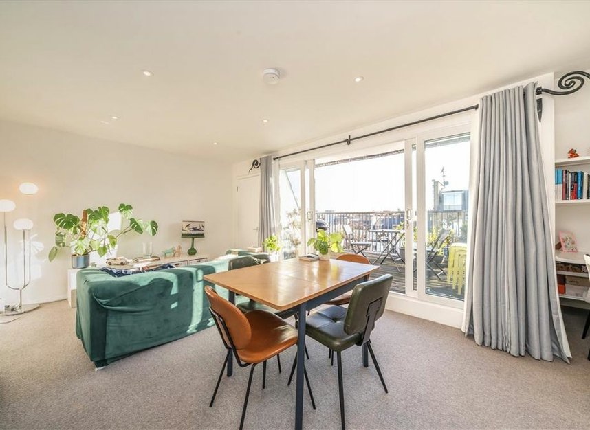 Properties let in Queens Gardens - W2 3AA view3