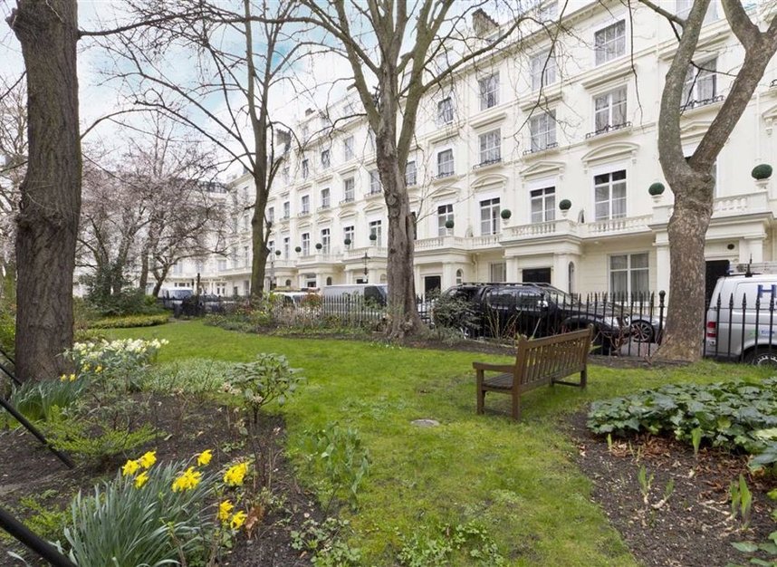 Flat to rent in Queens Gardens, London, W2 Dexters
